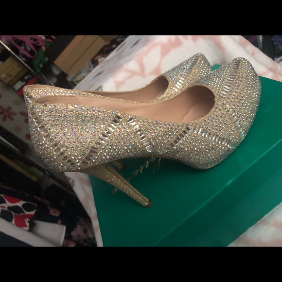 Lauren Lorraine Shoes - Gorgeous Nude Shimmer Shoes!!!! Brand New Size 10